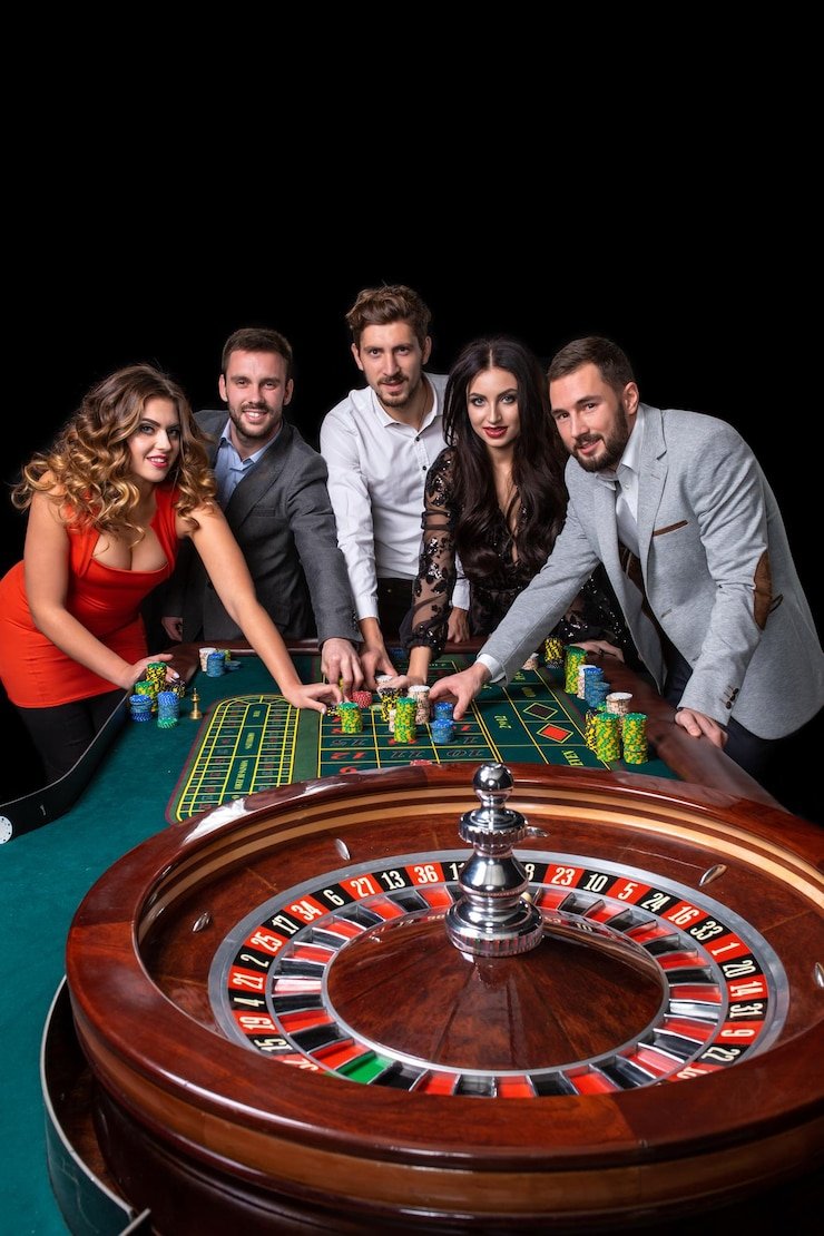 92 club Live tables, slots, aur sportsbook ek hi jagah